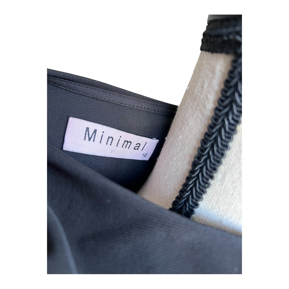 Vintage Minimal Black Long Sleeve Dress with White Scalloped Collar Size 16G - Picture 4 of 9